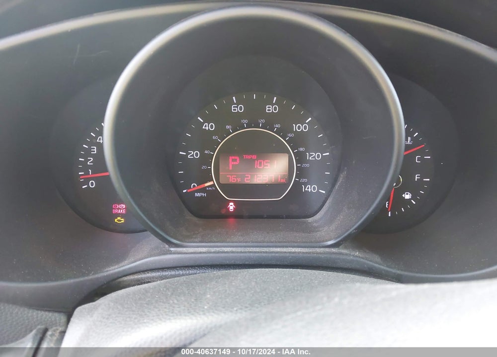 2017 KIA SOUL VIN: KNDJN2A24H7419876