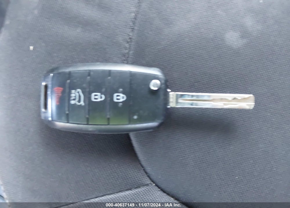 2017 KIA SOUL VIN: KNDJN2A24H7419876