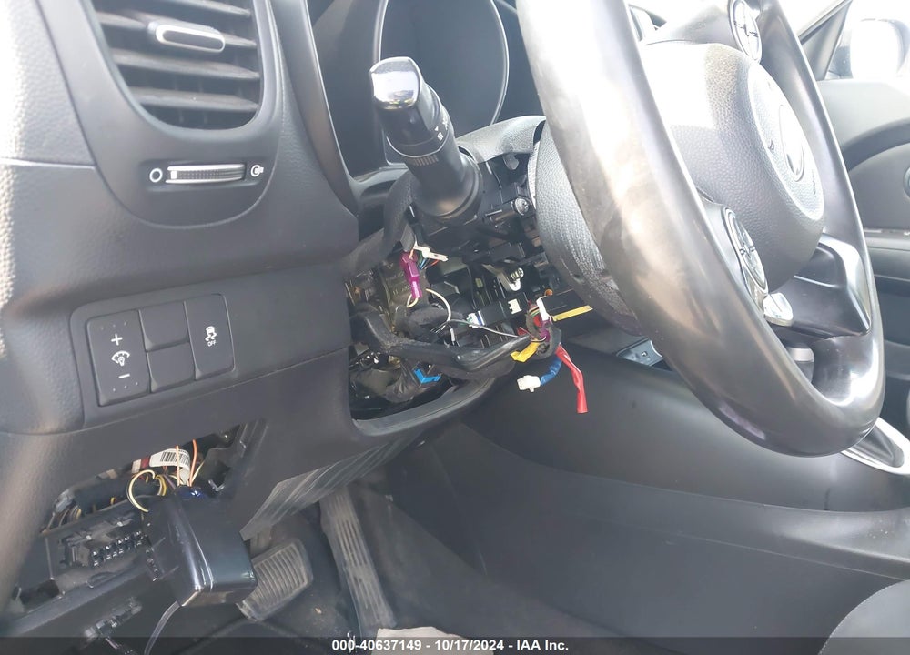 2017 KIA SOUL VIN: KNDJN2A24H7419876