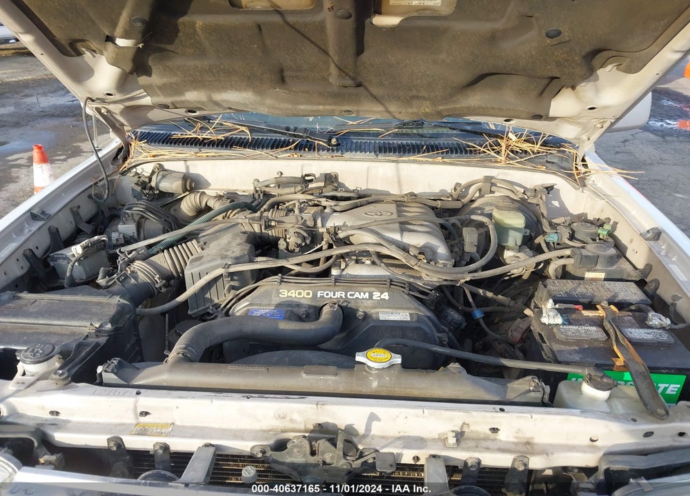 1999 TOYOTA 4RUNNER SR5 V6 VIN: JT3HN86R7X0211848