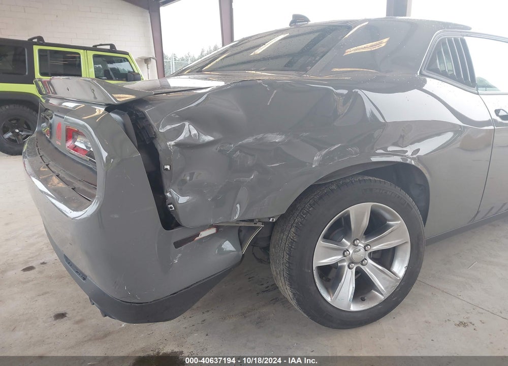 2018 DODGE CHALLENGER SXT VIN: 2C3CDZAG1JH110946