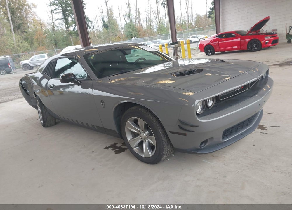 2018 DODGE CHALLENGER SXT VIN: 2C3CDZAG1JH110946