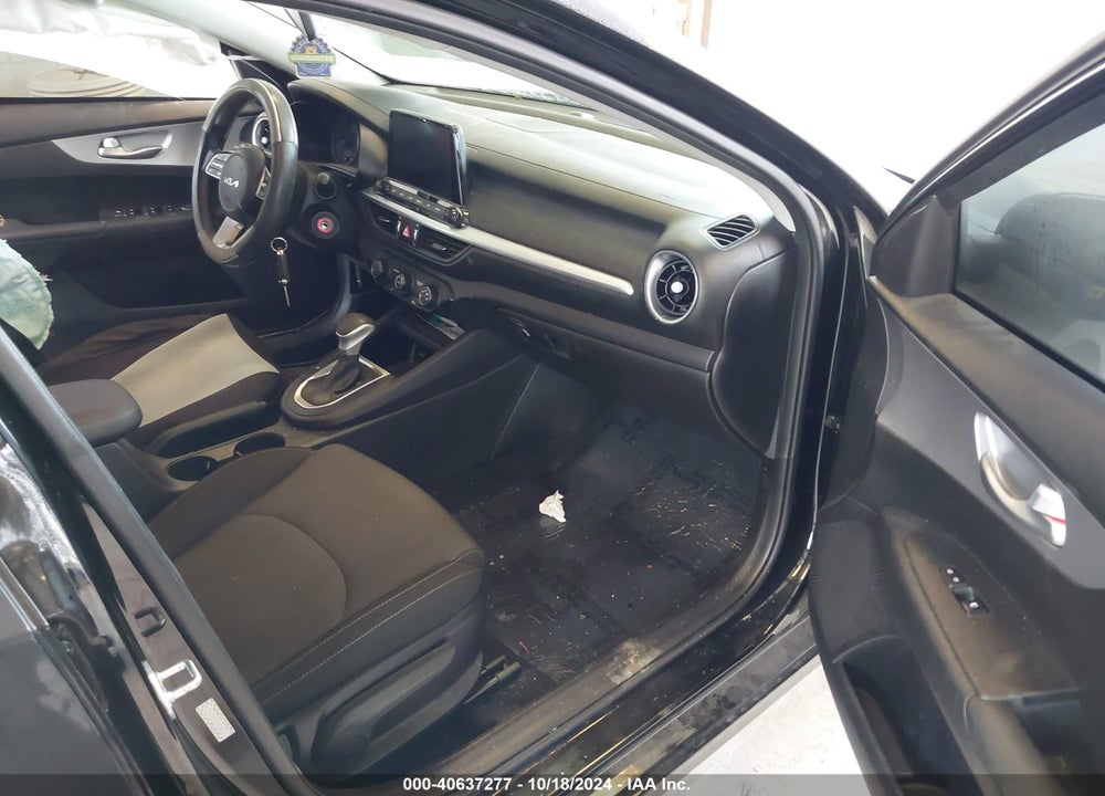 2023 KIA FORTE LXS VIN: 3KPF24AD6PE585326