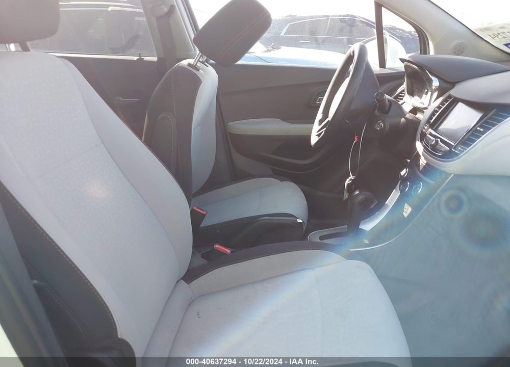 2020 CHEVROLET TRAX FWD LS VIN: 3GNCJKSB0LL229572
