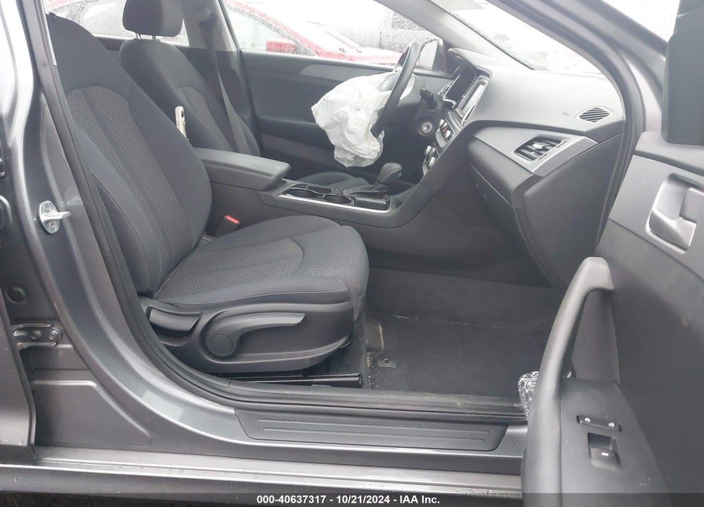 2018 HYUNDAI SONATA SE VIN: 5NPE24AFXJH611121