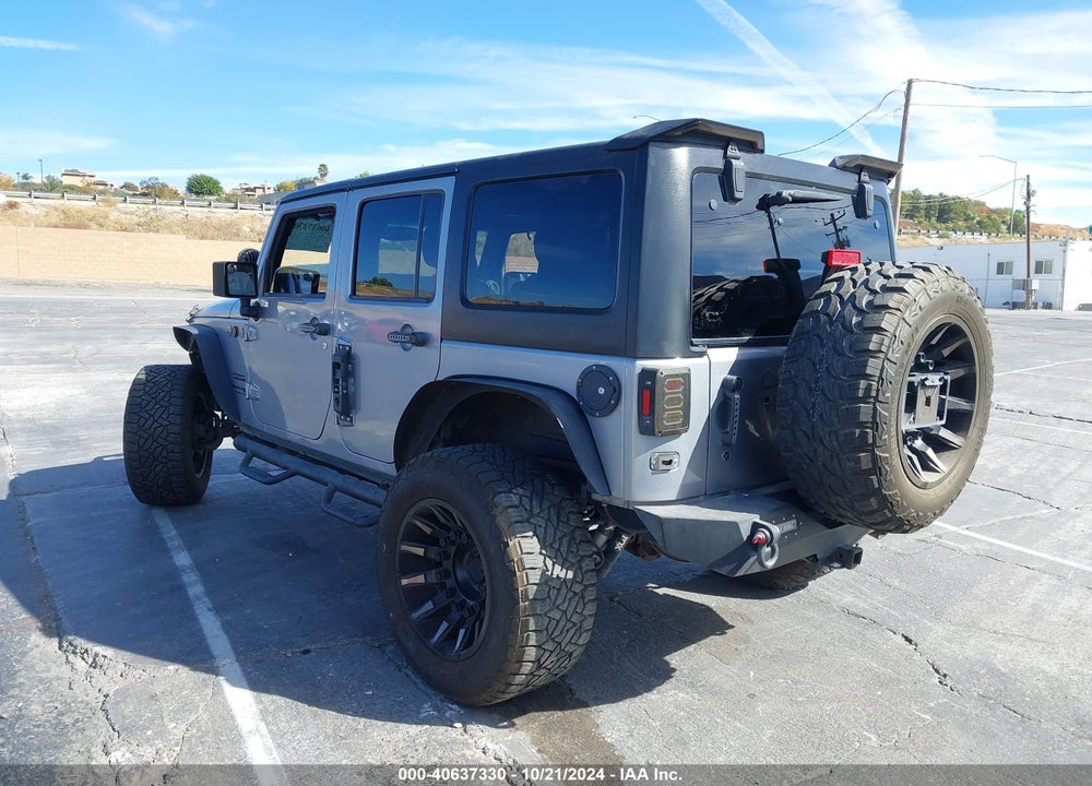 2018 JEEP WRANGLER JK UNLIMITED SPORT S 4X4 VIN: 1C4BJWDG0JL910215