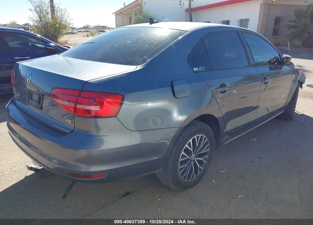2015 VOLKSWAGEN JETTA 1.8T SE VIN: 3VWD17AJ8FM251172