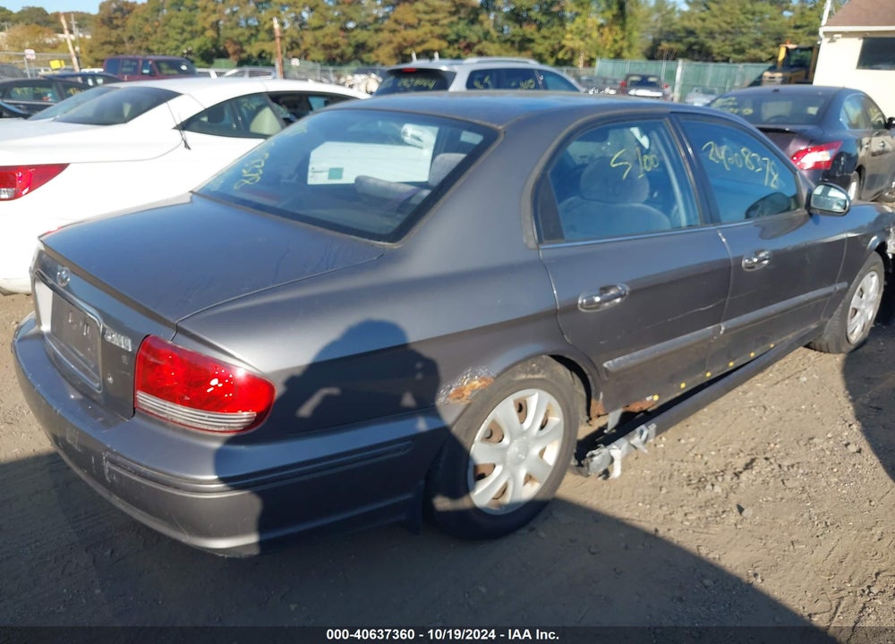 2002 HYUNDAI SONATA GLS VIN: KMHWF25H02A558118