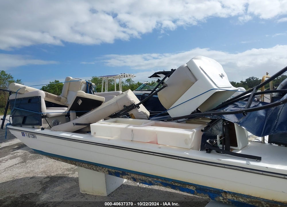 2018 HURRICANE OTHER VIN: GDY45528B818
