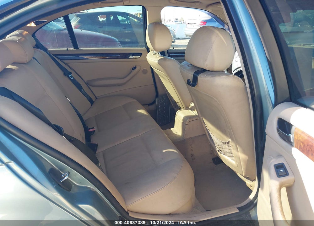 2004 BMW 325I VIN: WBAAZ33424KP89396
