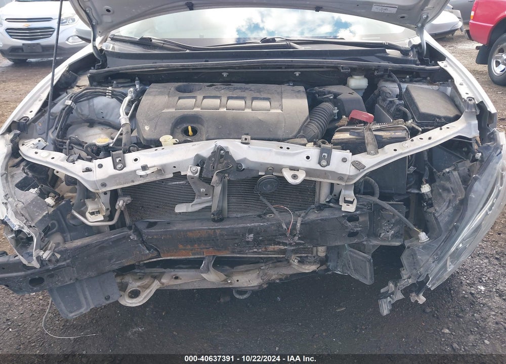 2017 TOYOTA COROLLA SE VIN: 5YFBURHE9HP661237