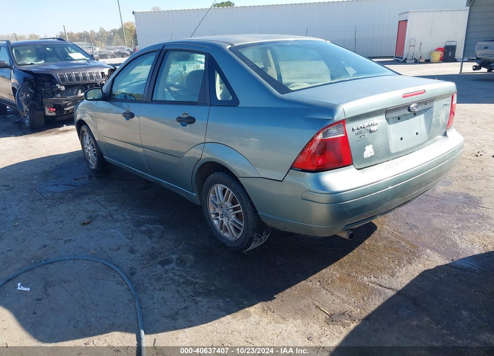 2005 FORD FOCUS ZX4 VIN: 1FAHP34N85W178478