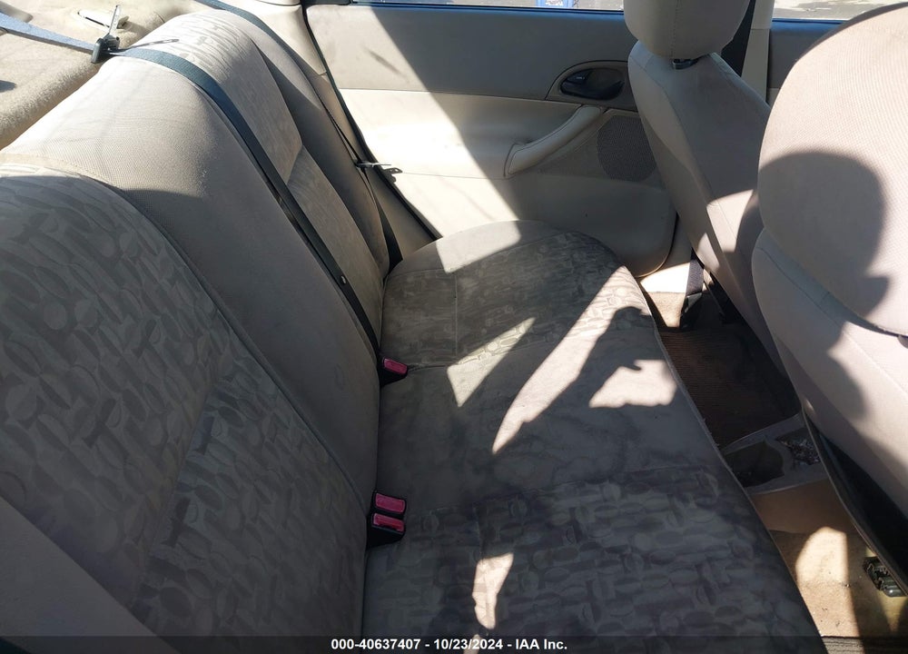 2005 FORD FOCUS ZX4 VIN: 1FAHP34N85W178478