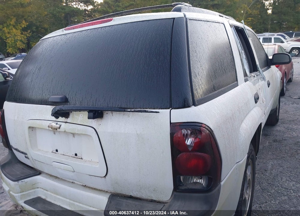2007 CHEVROLET TRAILBLAZER LS VIN: 1GNDS13S572132496