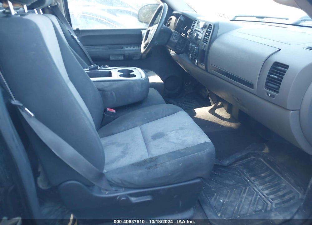 2009 CHEVROLET SILVERADO 1500 LS VIN: 2GCEC13C891126178
