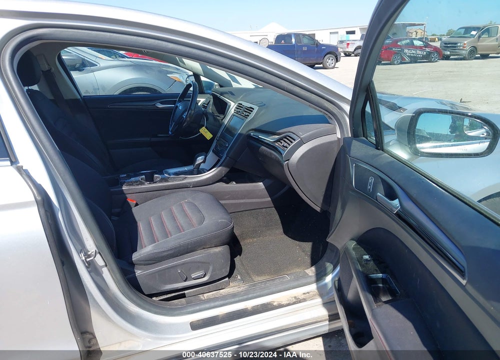 2016 FORD FUSION SE VIN: 3FA6P0H77GR239312