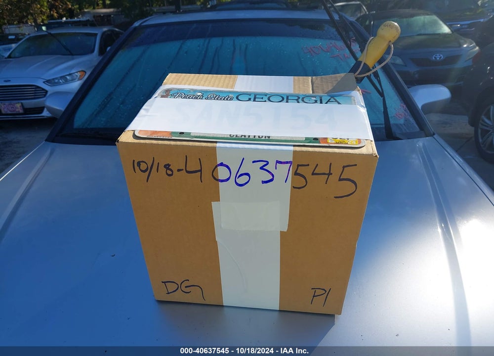 2011 KIA SORENTO EX V6 VIN: 5XYKUDA22BG022227