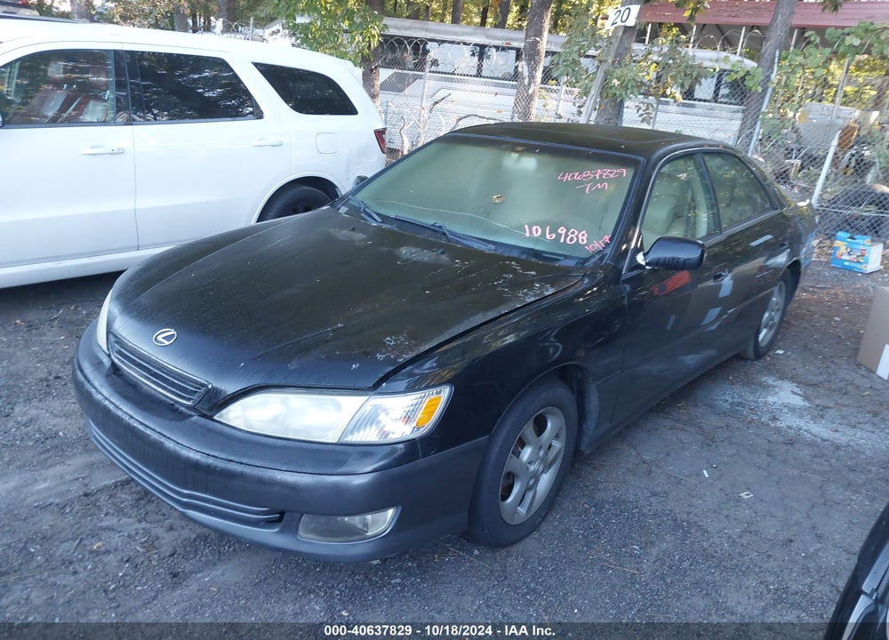2001 LEXUS ES 300 VIN: JT8BF28G215106988