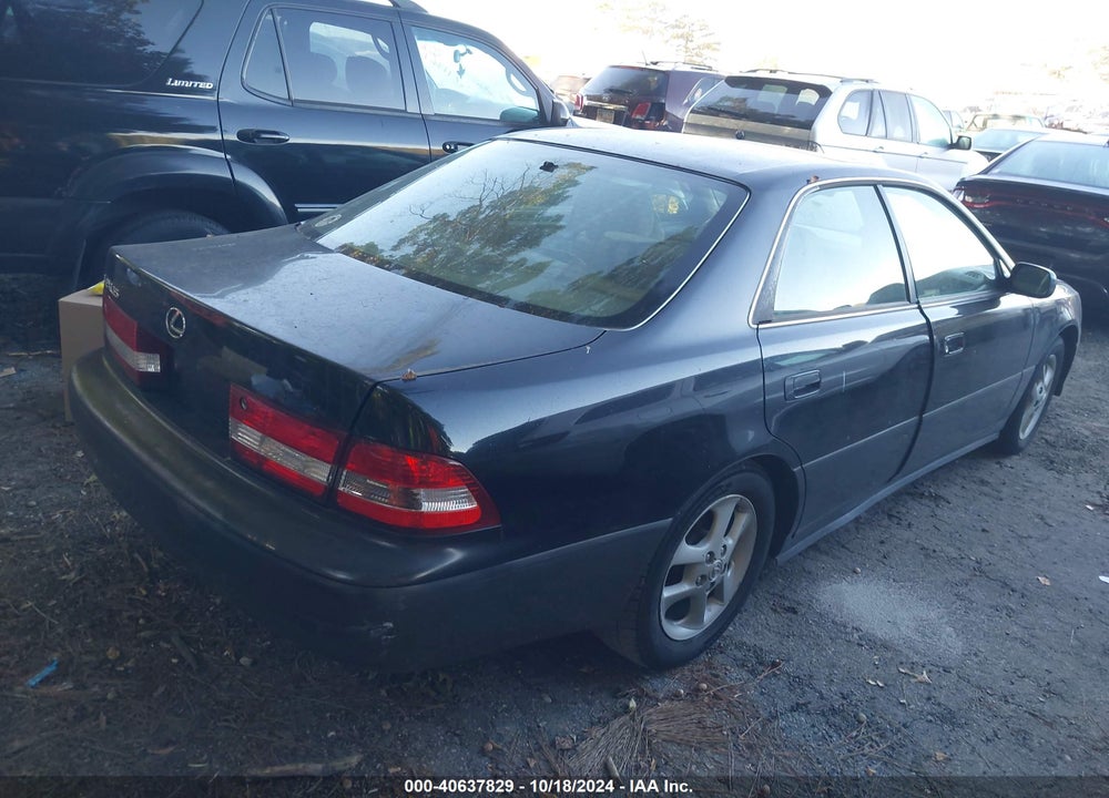 2001 LEXUS ES 300 VIN: JT8BF28G215106988