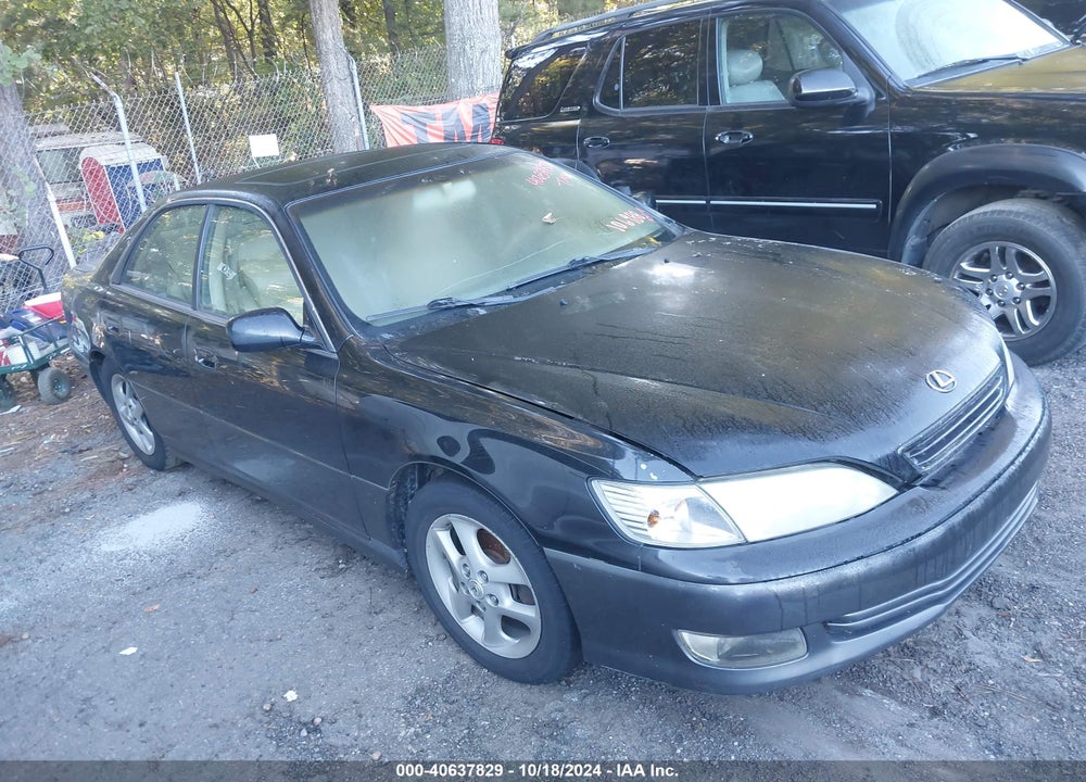 2001 LEXUS ES 300 VIN: JT8BF28G215106988