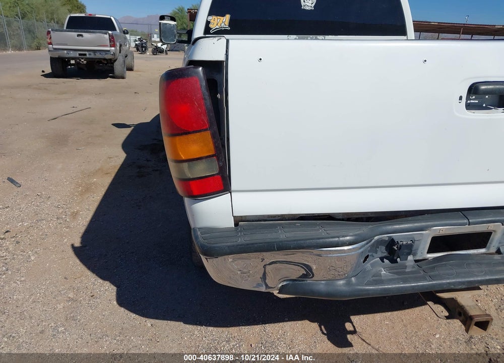 2004 GMC SIERRA 1500 SLE VIN: 2GTEC19V341313166