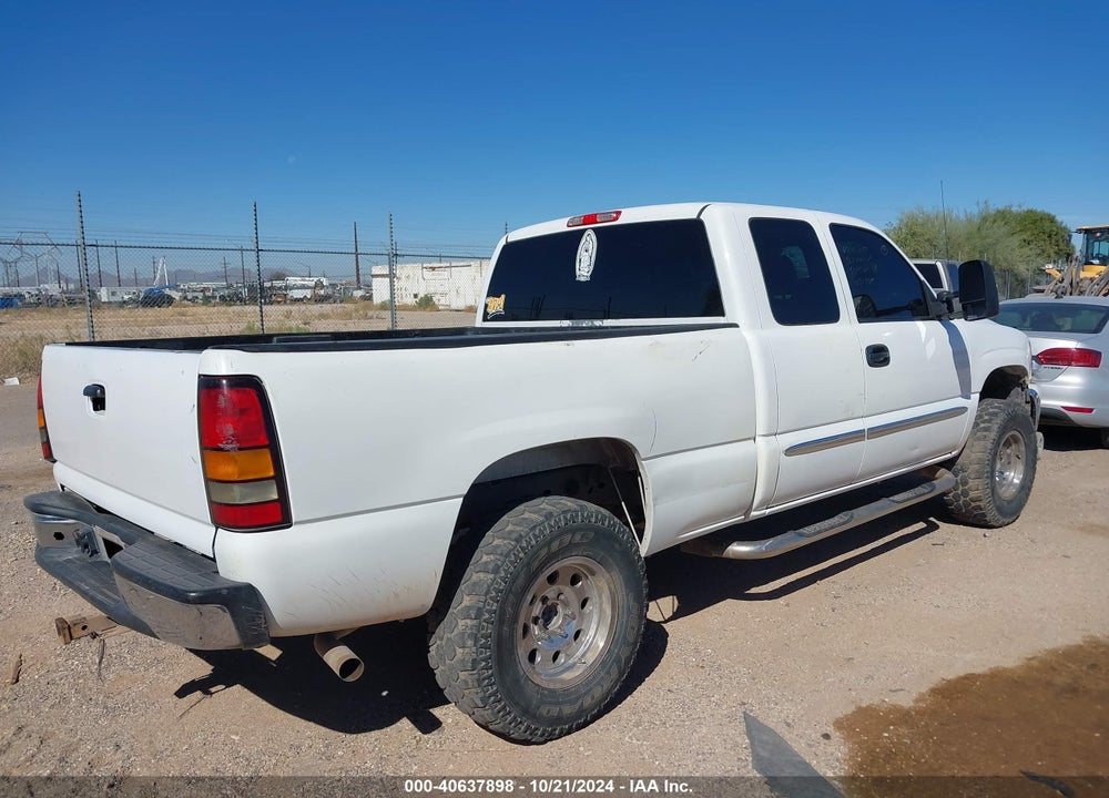 2004 GMC SIERRA 1500 SLE VIN: 2GTEC19V341313166