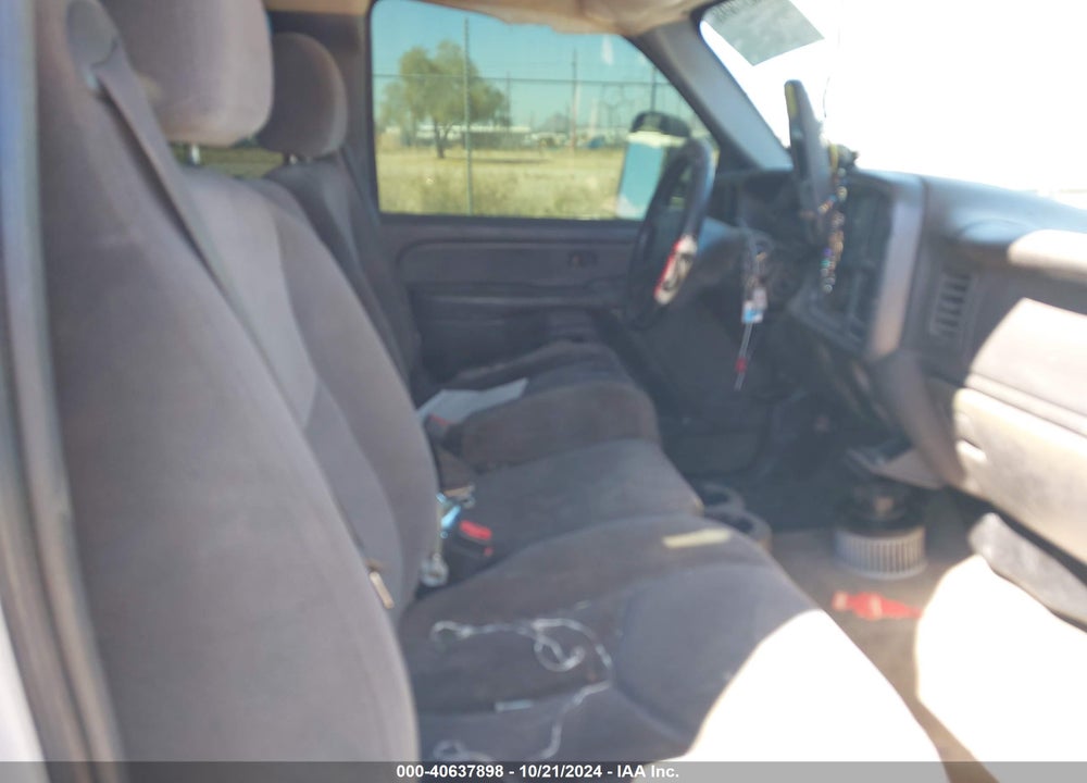 2004 GMC SIERRA 1500 SLE VIN: 2GTEC19V341313166