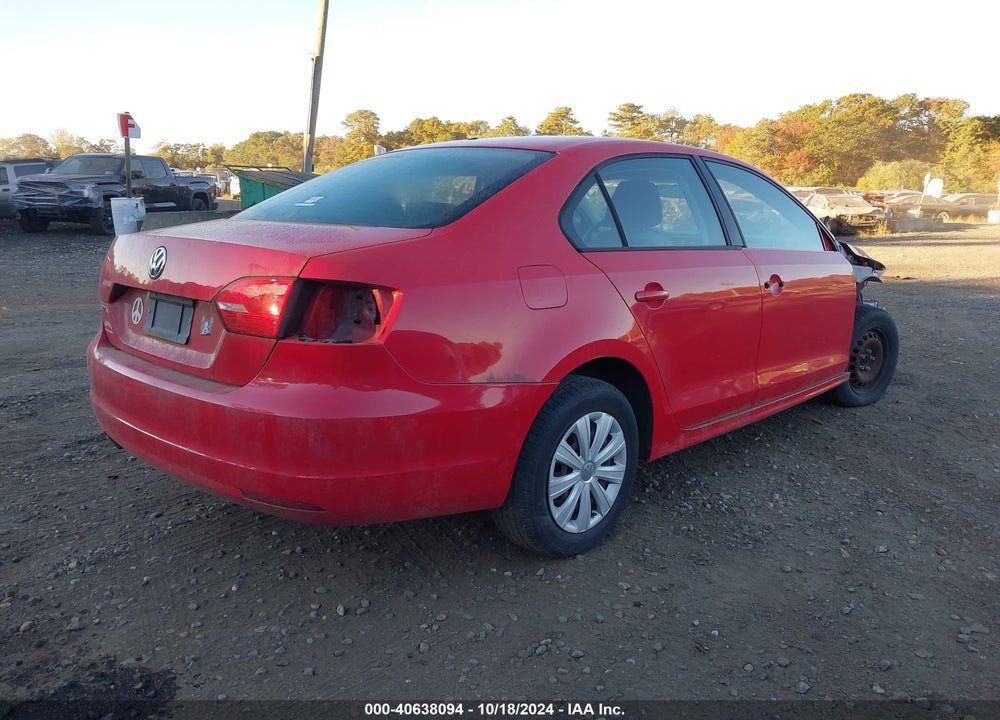 2013 VOLKSWAGEN JETTA 2.0L S VIN: 3VW2K7AJ2DM233428