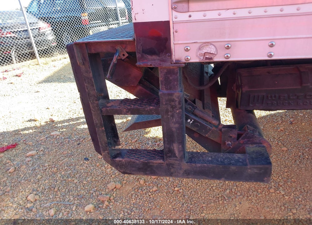 1999 FREIGHTLINER MEDIUM CONVENTIONAL FL70 VIN: 1FV3HJAC0XHA56561