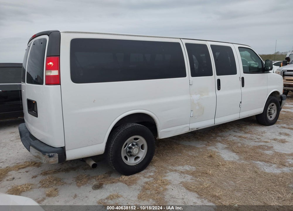 2017 CHEVROLET EXPRESS 3500 LT VIN: 1GAZGPFG3H1278549