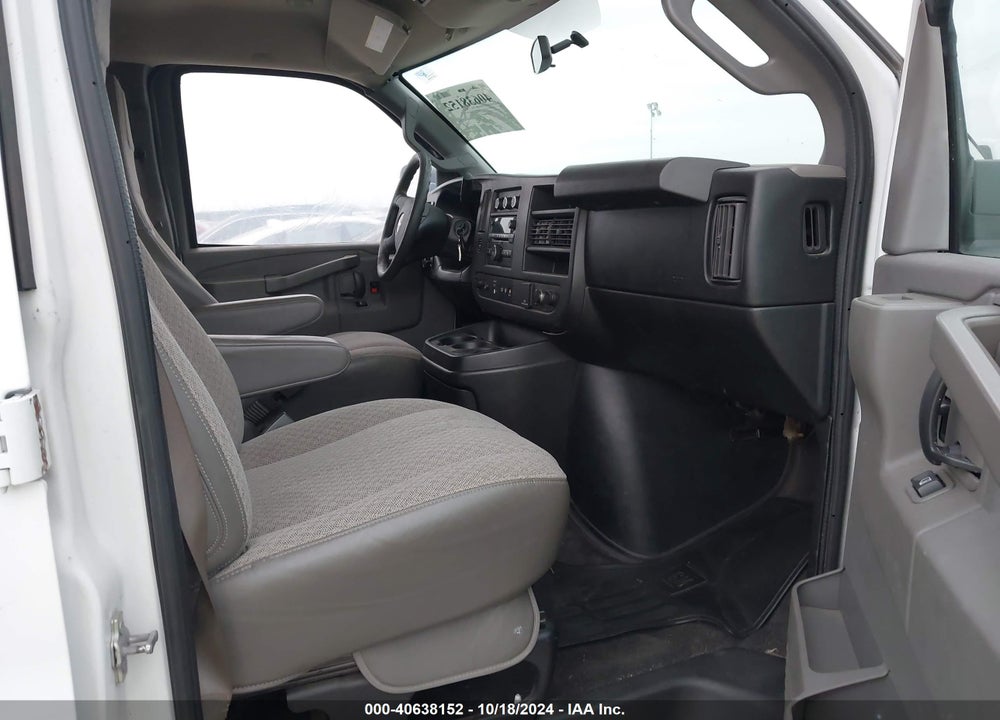 2017 CHEVROLET EXPRESS 3500 LT VIN: 1GAZGPFG3H1278549