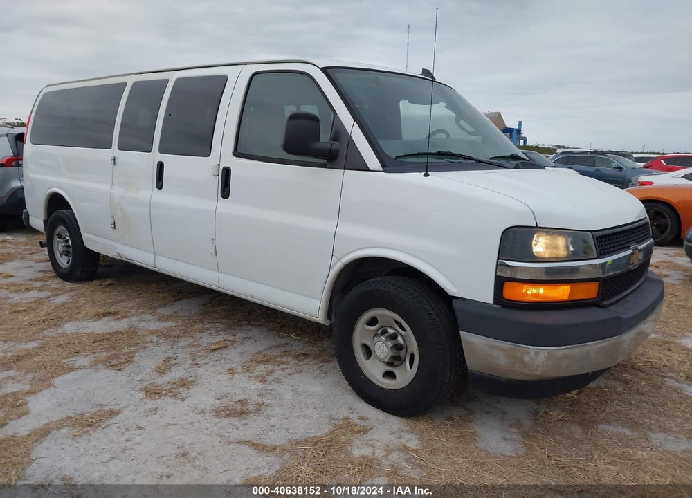 2017 CHEVROLET EXPRESS 3500 LT VIN: 1GAZGPFG3H1278549