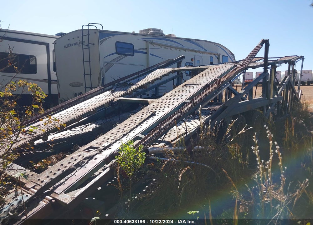 2000 TRAILER ALBERTVILLE AUTO TRANSPORTER VIN: 1A9CS4520YA468040