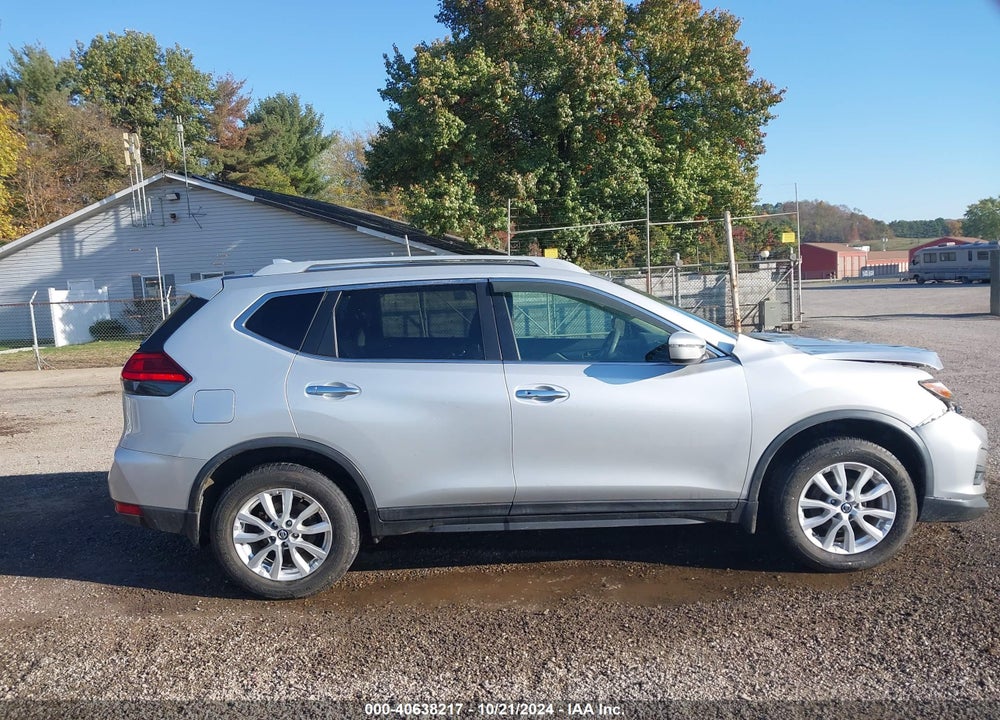 2017 NISSAN ROGUE SV VIN: 5N1AT2MV9HC745235
