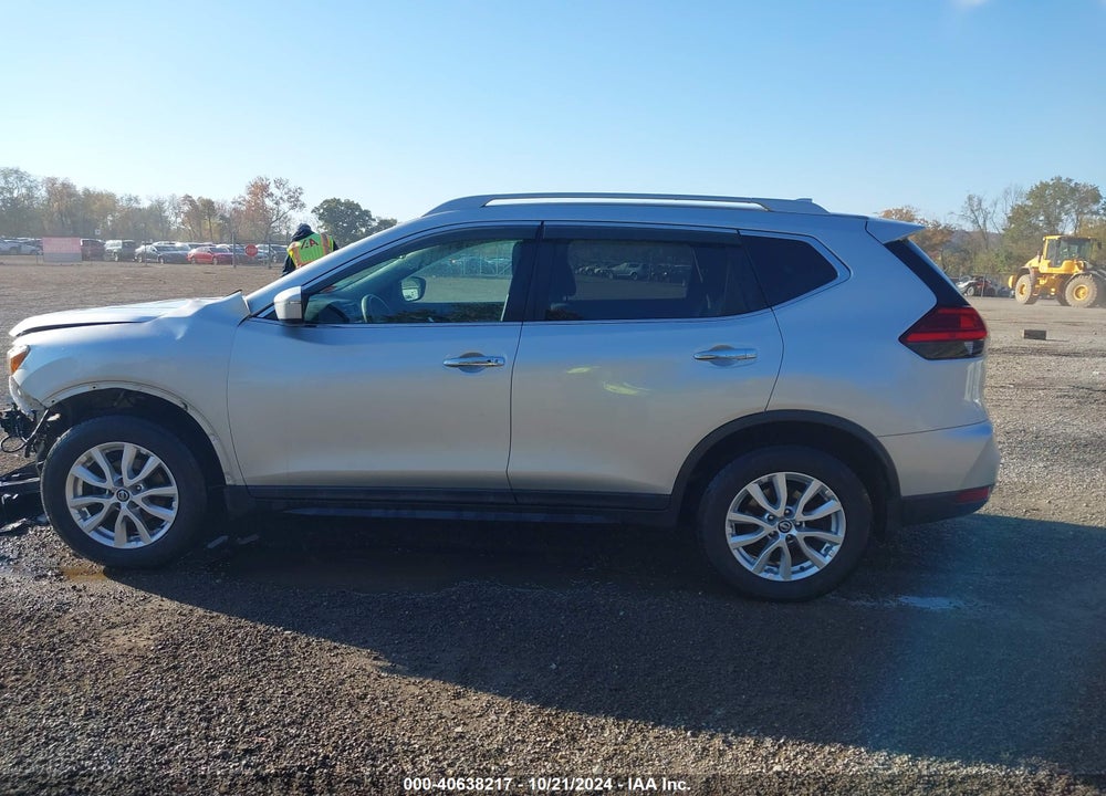 2017 NISSAN ROGUE SV VIN: 5N1AT2MV9HC745235