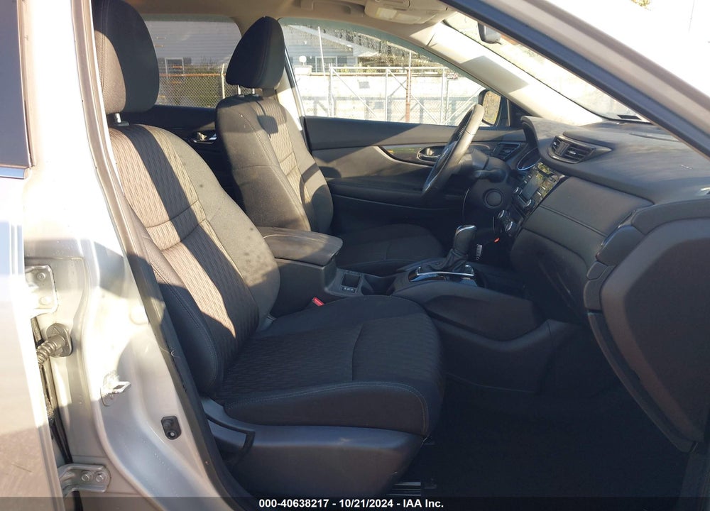 2017 NISSAN ROGUE SV VIN: 5N1AT2MV9HC745235