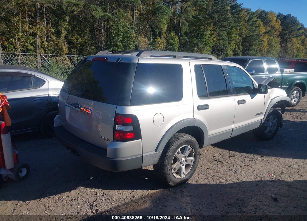 2006 FORD EXPLORER XLT VIN: 1FMEU73E46UA17102