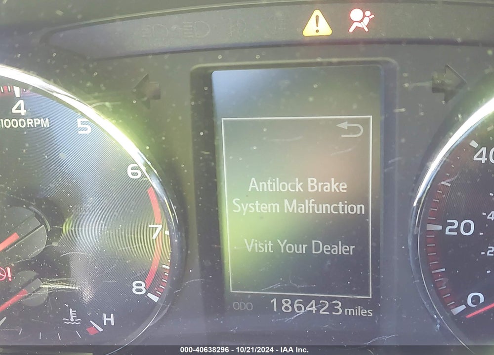 2016 TOYOTA RAV4 SE VIN: JTMNFREV5GJ082793