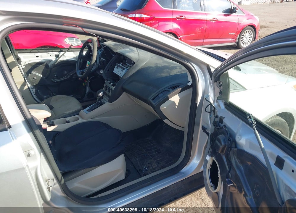 2013 FORD FOCUS SE VIN: 1FADP3F23DL270244