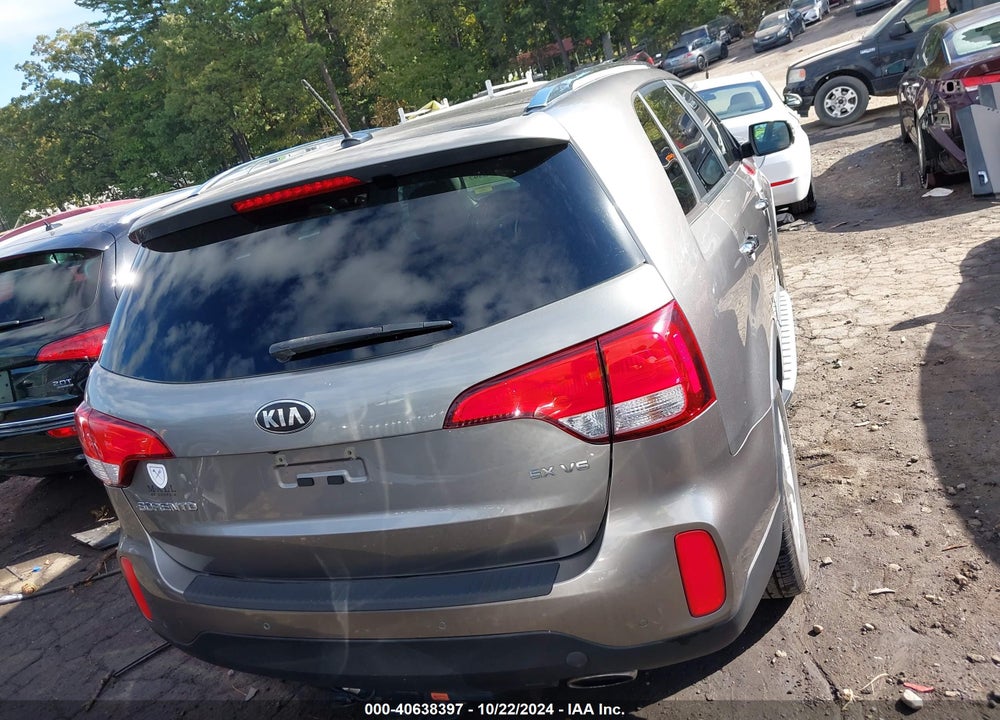 2015 KIA SORENTO EX V6 VIN: 5XYKU4A79FG589424