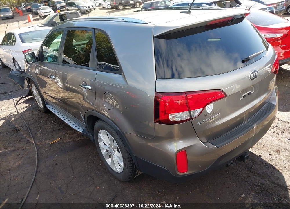 2015 KIA SORENTO EX V6 VIN: 5XYKU4A79FG589424