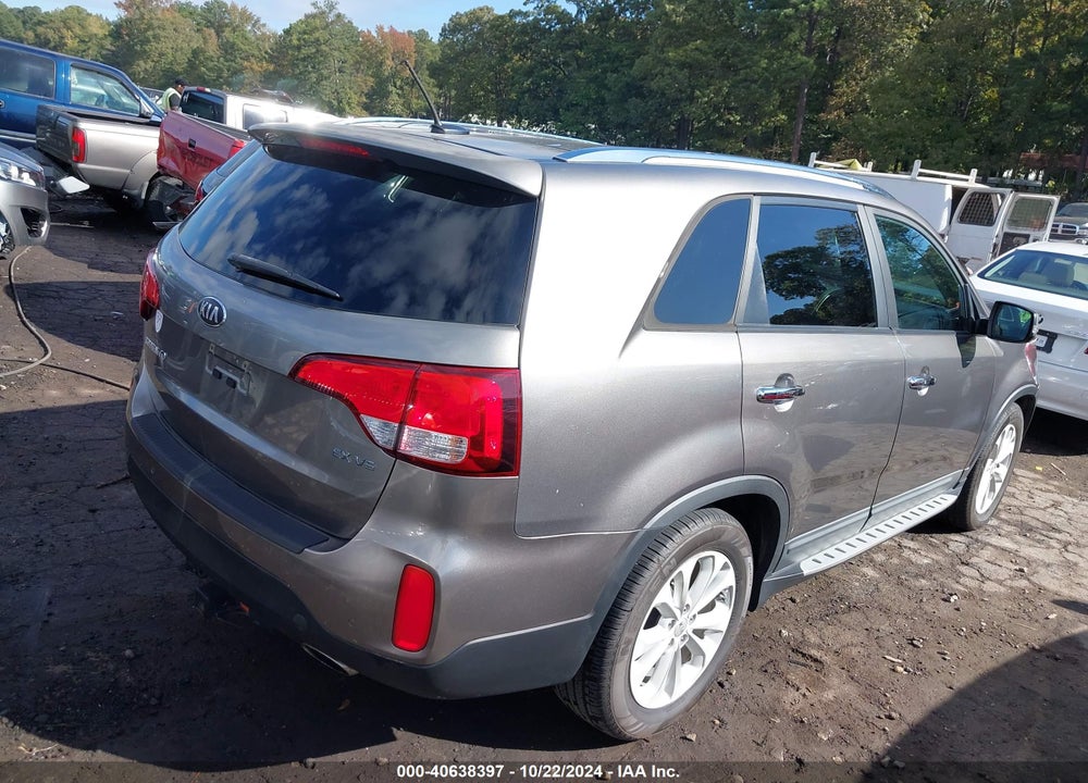 2015 KIA SORENTO EX V6 VIN: 5XYKU4A79FG589424
