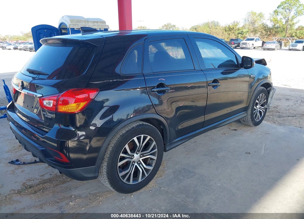 2018 MITSUBISHI OUTLANDER SPORT 2.0 ES VIN: JA4AP3AU3JZ014744