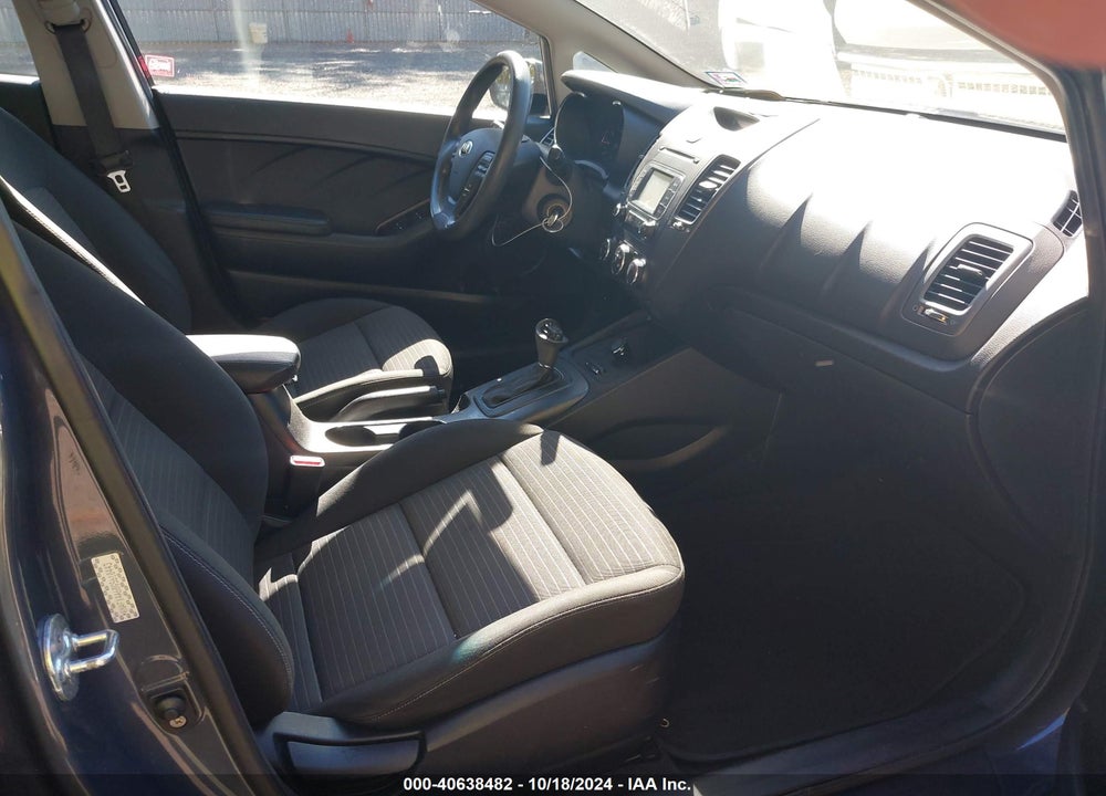 2016 KIA FORTE LX VIN: KNAFX4A60G5610443