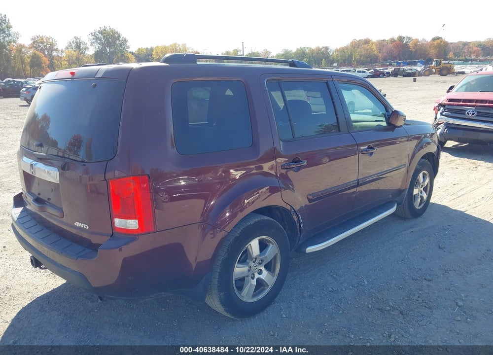 2011 HONDA PILOT EX-L VIN: 5FNYF4H55BB060739