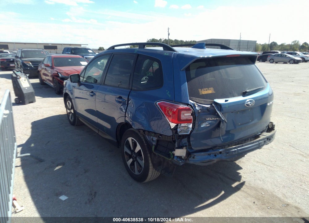 2018 SUBARU FORESTER 2.5I PREMIUM VIN: JF2SJAGCXJH463926