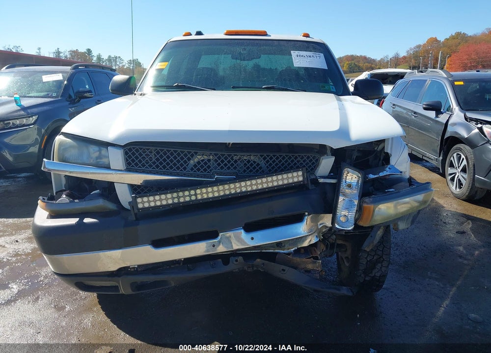 2004 CHEVROLET SILVERADO 3500 LS VIN: 1GCJK33144F174225
