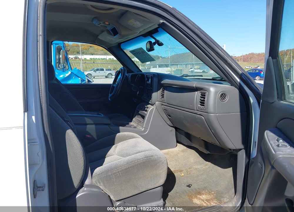 2004 CHEVROLET SILVERADO 3500 LS VIN: 1GCJK33144F174225