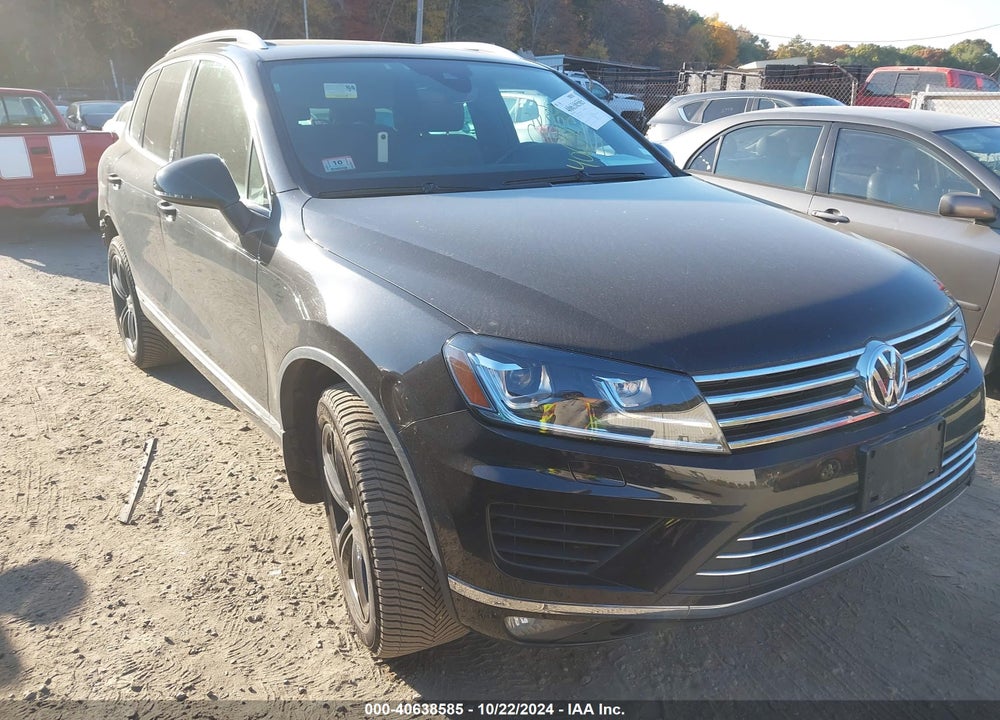 2017 VOLKSWAGEN TOUAREG V6 WOLFSBURG EDITION VIN: WVGRF7BP7HD005303