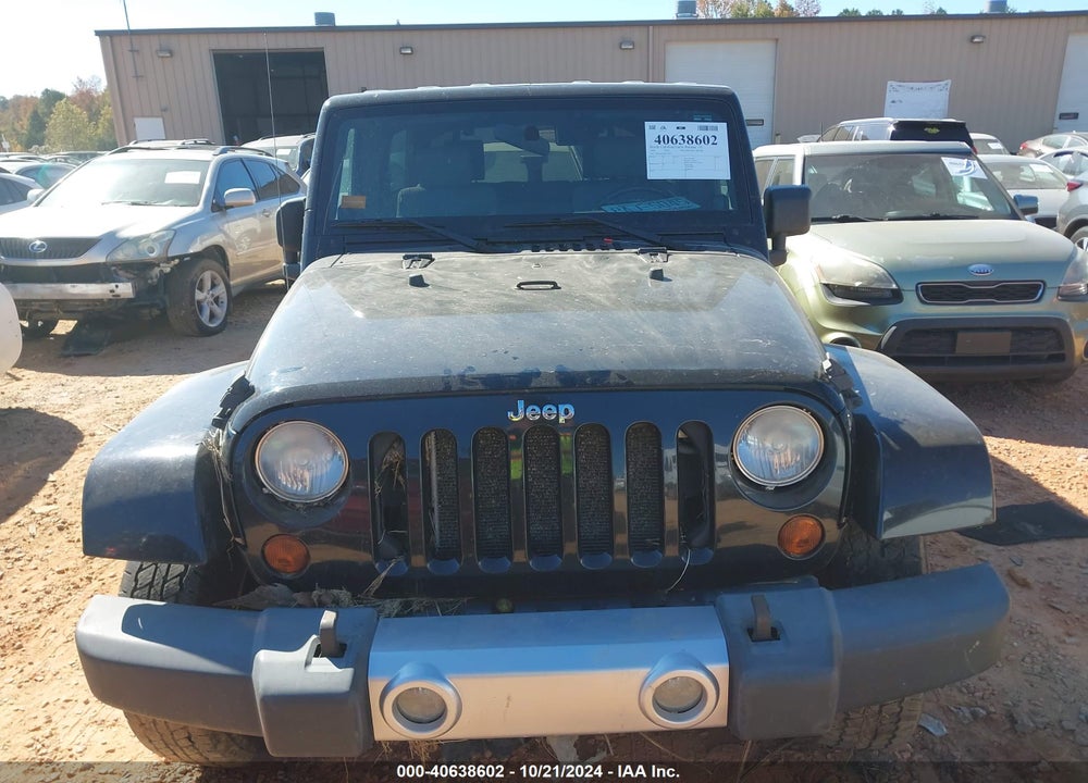 2008 JEEP WRANGLER UNLIMITED SAHARA VIN: 1J8GA59118L520702